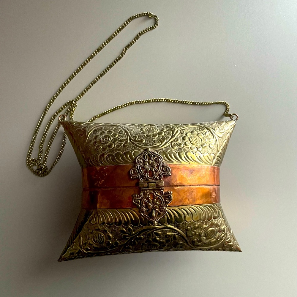 Vintage 1940s brass/copper pillow purse